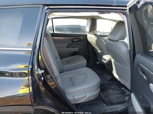 5TDKDRBHXRS573258 2024 TOYOTA HIGHLANDER - Image 8