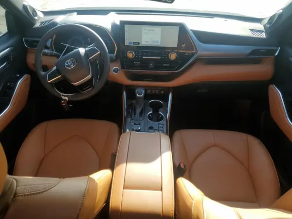 5TDKDRBHXSS577784 2025 TOYOTA HIGHLANDER - Image 8