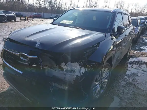 5TDKDRBHXSS583102 2025 TOYOTA HIGHLANDER - Image 2
