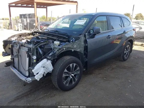 5TDKDRBHXSS590535 2025 TOYOTA HIGHLANDER - Image 2