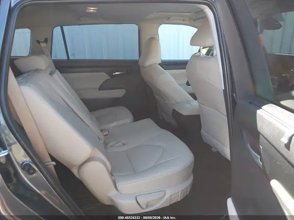 5TDKDRBHXSS590535 2025 TOYOTA HIGHLANDER - Image 8