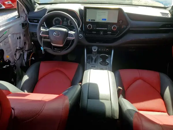 5TDKDRBHXSS590972 2025 TOYOTA HIGHLANDER - Image 8