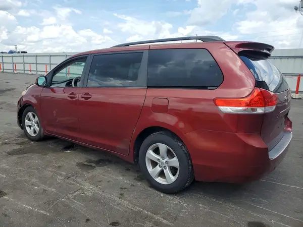 5TDKK3DC0ES426039 2021 TOYOTA SIENNA - Image 2