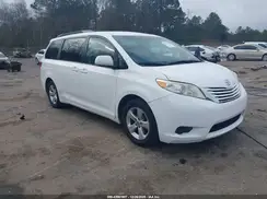 5TDKK3DC0GS694074 2016 TOYOTA SIENNA