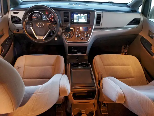 5TDKK3DC0GS698187 2016 TOYOTA SIENNA - Image 8