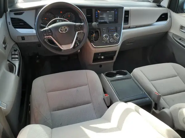 5TDKK3DC0GS700861 2016 TOYOTA SIENNA - Image 8