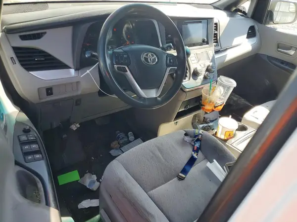 5TDKK3DC0GS706031 2016 TOYOTA SIENNA - Image 8