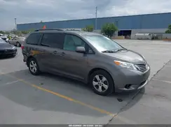 5TDKK3DC0GS710886 2016 TOYOTA SIENNA