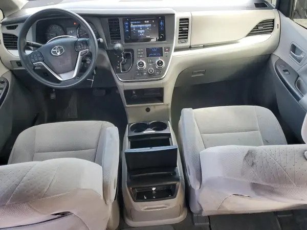 5TDKK3DC0GS712542 2016 TOYOTA SIENNA - Image 8