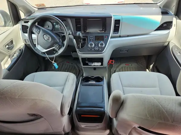 5TDKK3DC0GS714100 2016 TOYOTA SIENNA - Image 8