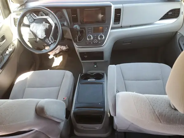 5TDKK3DC0GS738462 2016 TOYOTA SIENNA - Image 8