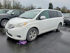 5TDKK3DC0GS738865 2016 TOYOTA SIENNA