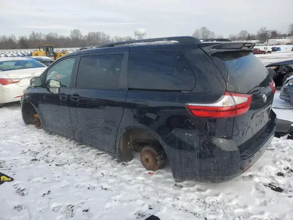 5TDKK3DC0GS739305 2016 TOYOTA SIENNA - Image 2