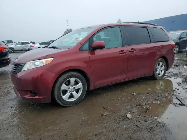 5TDKK3DC0GS741054 2016 TOYOTA SIENNA - Image 1