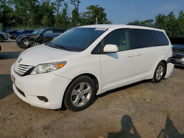 5TDKK3DC0GS746626 2016 TOYOTA SIENNA - Image 1