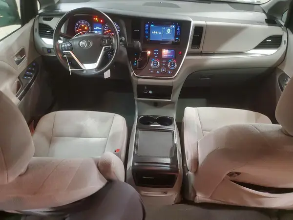 5TDKK3DC0GS755875 2016 TOYOTA SIENNA - Image 8