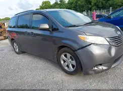 5TDKK3DC1GS696979 2016 TOYOTA SIENNA