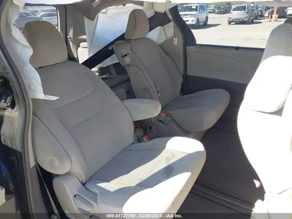 5TDKK3DC1GS697730 2016 TOYOTA SIENNA - Image 8