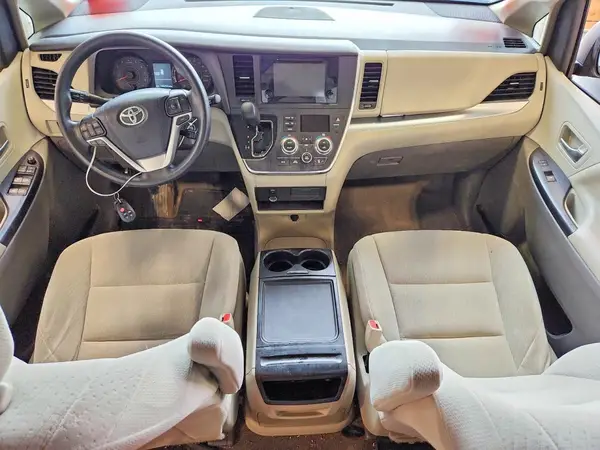 5TDKK3DC1GS700514 2016 TOYOTA SIENNA - Image 8