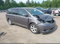 5TDKK3DC1GS709696 2016 TOYOTA SIENNA