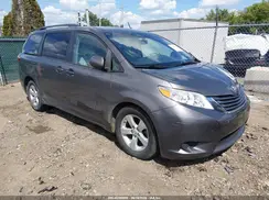 5TDKK3DC1GS711299 2016 TOYOTA SIENNA