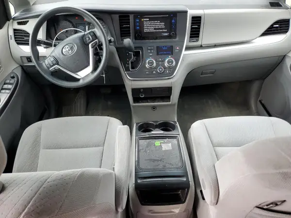 5TDKK3DC1GS714963 2016 TOYOTA SIENNA - Image 8