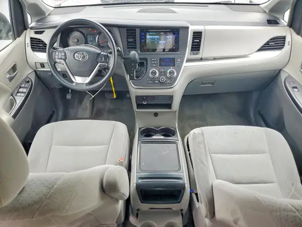 5TDKK3DC1GS717359 2016 TOYOTA SIENNA - Image 8
