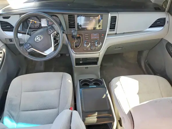 5TDKK3DC1GS717488 2016 TOYOTA SIENNA - Image 8