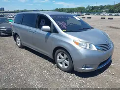 5TDKK3DC1GS719743 2016 TOYOTA SIENNA