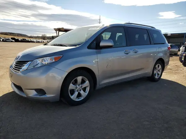 5TDKK3DC1GS735408 2016 TOYOTA SIENNA - Image 1