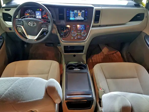 5TDKK3DC1GS737689 2016 TOYOTA SIENNA - Image 8