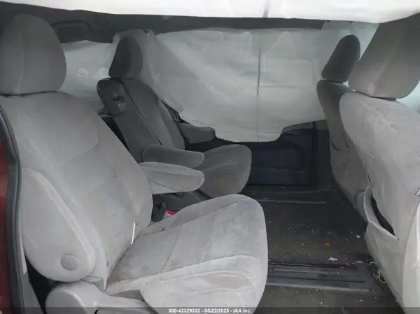 5TDKK3DC1GS742813 2016 TOYOTA SIENNA - Image 8
