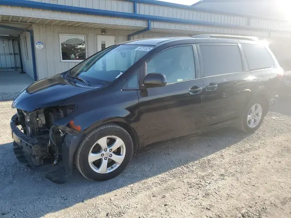 5TDKK3DC1GS759451 2016 TOYOTA SIENNA - Image 1