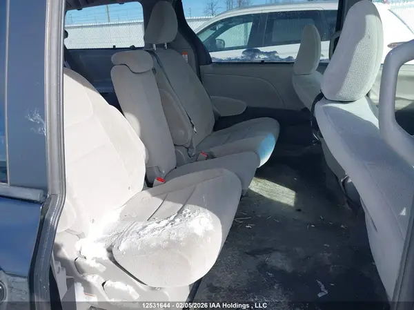 5TDKK3DC1GS763497 2016 TOYOTA SIENNA - Image 8