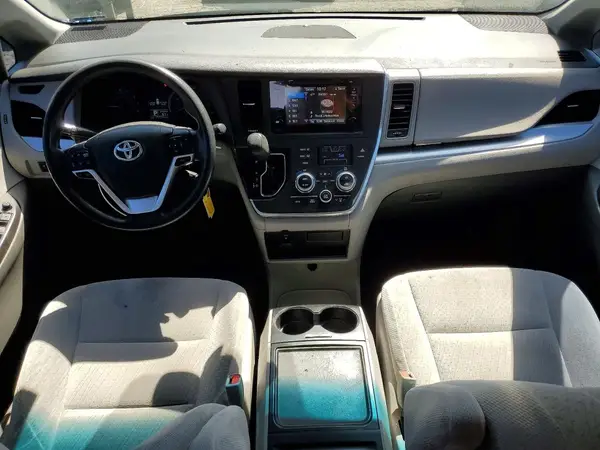 5TDKK3DC2GS695369 2016 TOYOTA SIENNA - Image 8