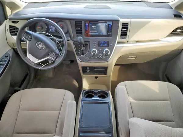5TDKK3DC2GS729343 2016 TOYOTA SIENNA - Image 8