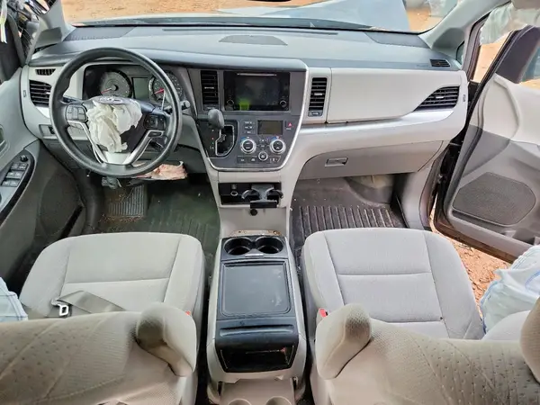 5TDKK3DC2GS730704 2016 TOYOTA SIENNA - Image 8