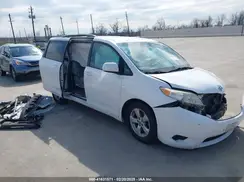 5TDKK3DC2GS731724 2016 TOYOTA SIENNA