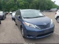 5TDKK3DC2GS734624 2016 TOYOTA SIENNA