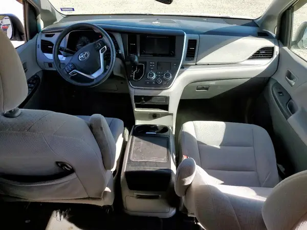 5TDKK3DC2GS738253 2016 TOYOTA SIENNA - Image 8
