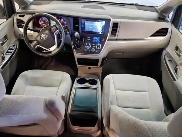 5TDKK3DC2GS739046 2016 TOYOTA SIENNA - Image 8