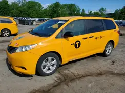 5TDKK3DC2GS764058 2016 TOYOTA SIENNA