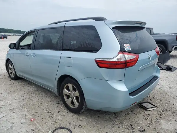 5TDKK3DC3GS690603 2016 TOYOTA SIENNA - Image 2