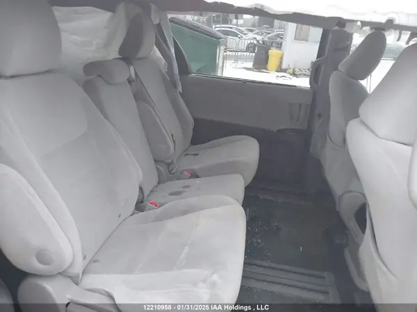 5TDKK3DC3GS697907 2016 TOYOTA SIENNA - Image 8