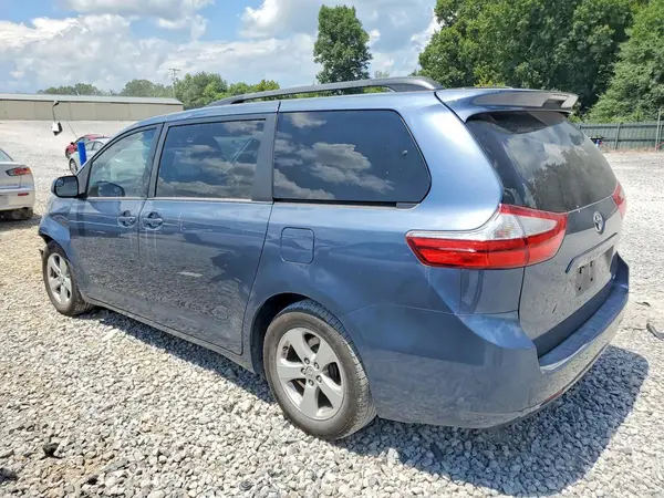 5TDKK3DC3GS701373 2016 TOYOTA SIENNA - Image 2