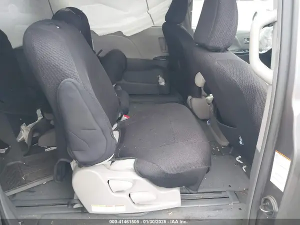 5TDKK3DC3GS708985 2016 TOYOTA SIENNA - Image 8