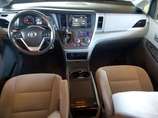 5TDKK3DC3GS711661 2016 TOYOTA SIENNA - Image 8