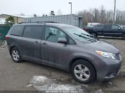 5TDKK3DC3GS734860 2016 TOYOTA SIENNA