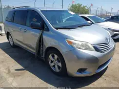 5TDKK3DC3GS739329 2016 TOYOTA SIENNA