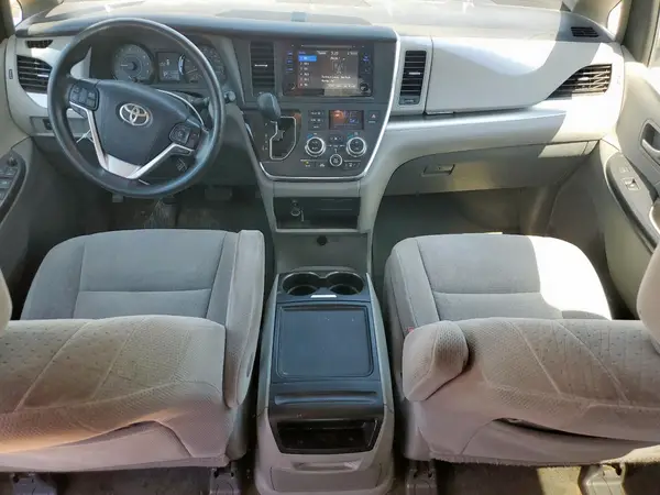 5TDKK3DC3GS740044 2016 TOYOTA SIENNA - Image 8